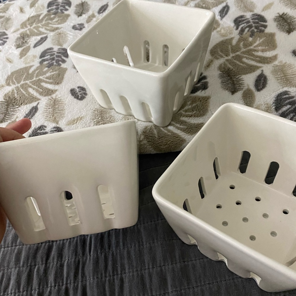 Ceramic Fruit Baskets Bundle of 2